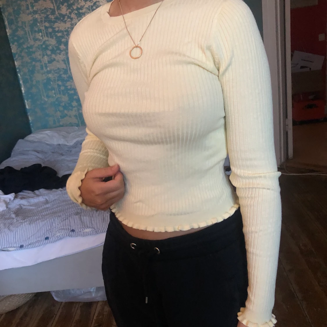 Långärmad ribbstickad tröja - 90