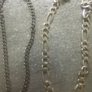 Äkta silver halsband  - Två äkta silver halsband. 300kr/ styck