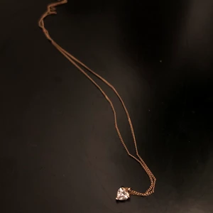 Halsband - Jätte sött halsband, vet tyvärr inte var jag köpte det men väldigt bra skick och aldrig använt