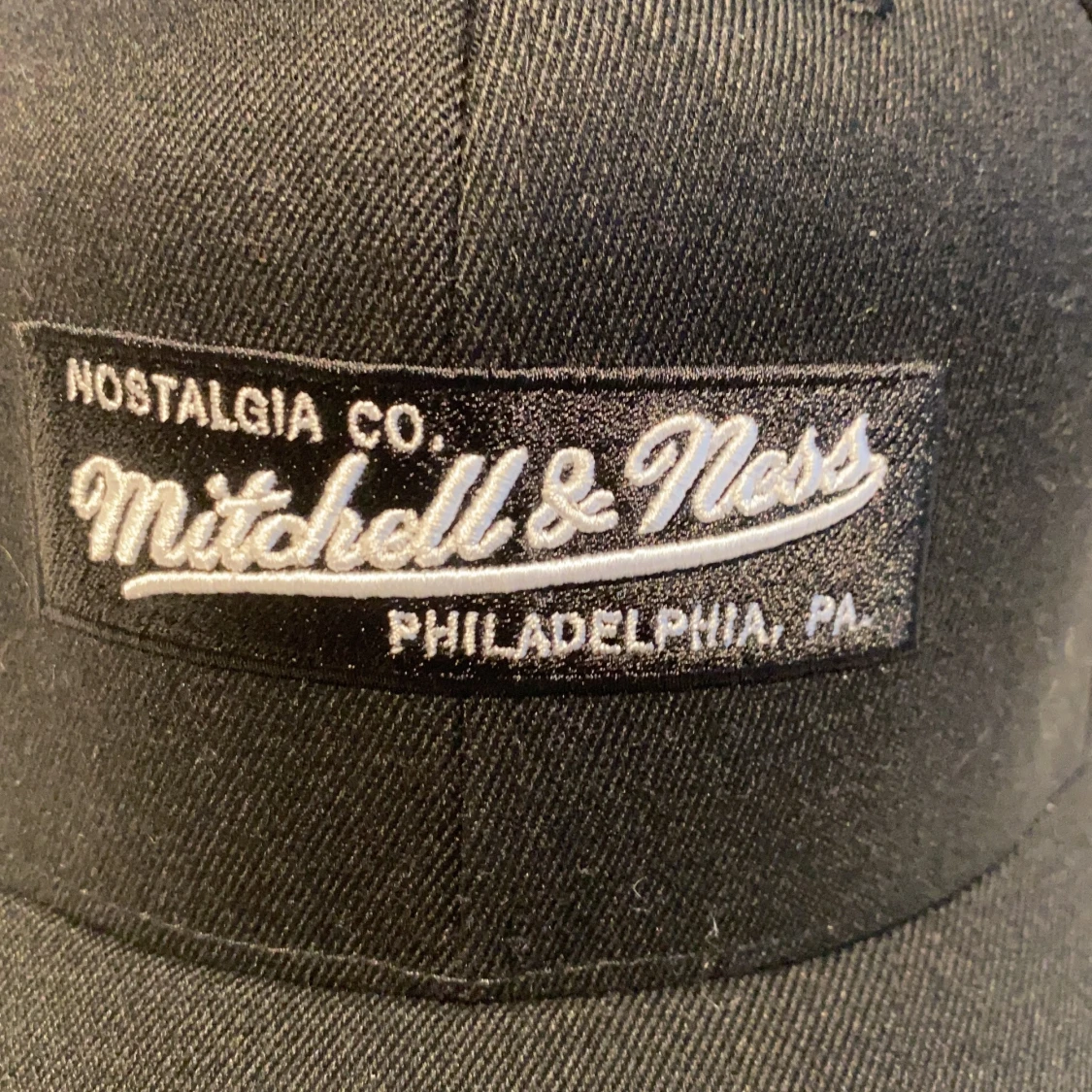 En helt oanvänt Mitchell&ness keps den hr inte några fläckar och är i almänt bra skick - 90