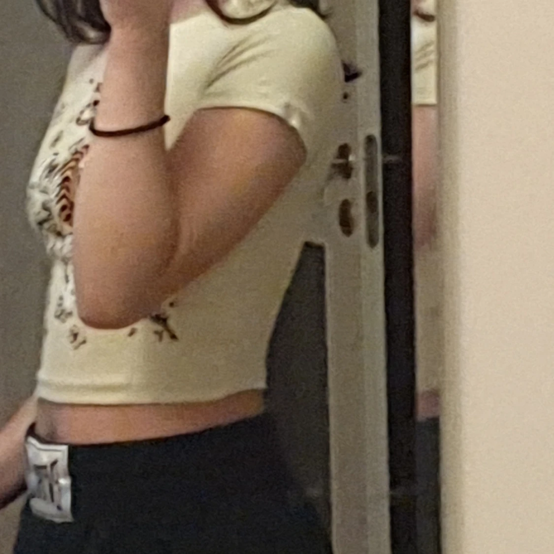 En beige tröja<3 - 90