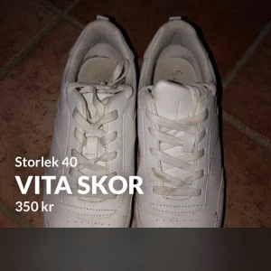 Skor storlek 30 - Dom är använda bara 2gånger 