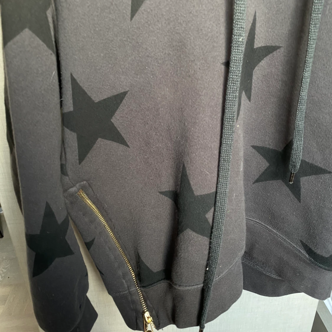 Skit cool stjärn hoodie😎 - 90