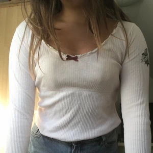 Odmolly tröja  - Jätte söt ljus rosa tröja 