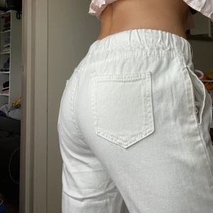 Jeans - Passar s då dem är lite baggi av sig 