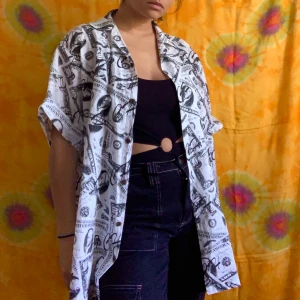 Dollar Bill Shirt 🤠🤠 - Oversized cute top!!