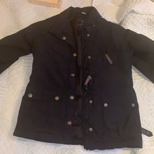Jätte fin jacka - En jätte fin jacka från ver de terry nypris 1500-2000 mitt pris 900-1000kr jätte skön o fin jacka bra skick