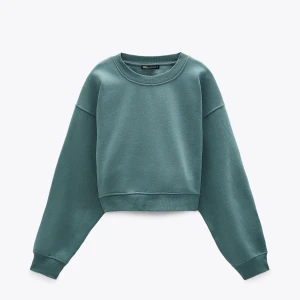 Sweatshirt från zara  - Grön sweatshirt från zara i storlek S, använd en gång