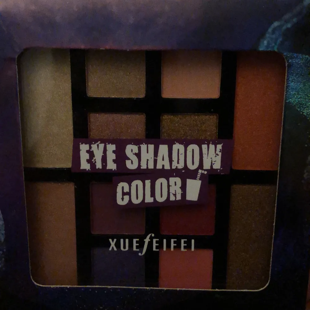 Säljer Eye Shadow Color. Accessoarer.
