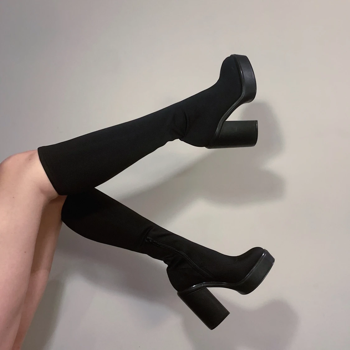 Knähöga platåboots från asos