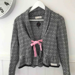  - Odd Molly kofta, knappt använd. Frakt tillkommer