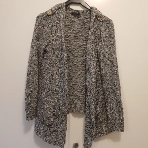  - Befintligt begagnad skick, storlek S Från bikbok