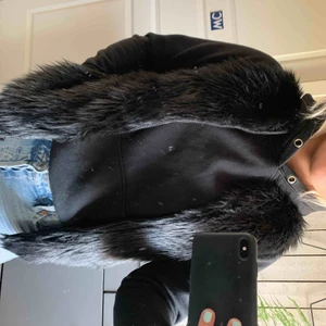  - En fin väst från som tyvärr har blivit för liten! Fortfarande i bra skick! 