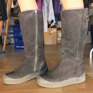  - Canada Snow dojjor i bra skick! Varma och härliga