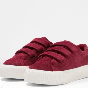 Even and odd skor  - Superfina och unika till våren 🌺🌺🥰💋