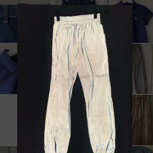 Reflexbyxor - Reflexbyxor i storlek S men är snarare en XS