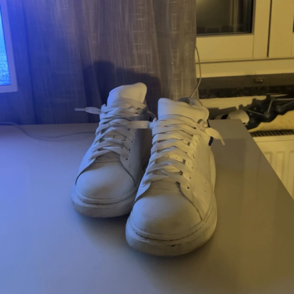 Alexander Mqueen  - 90