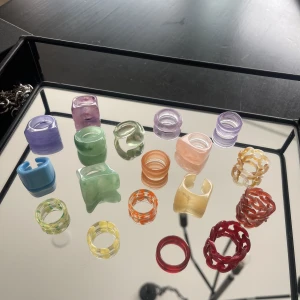 Ringar  - Alla ringar för 60kr🤗 Annars 15kr/st. 