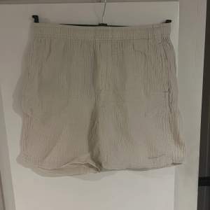 Linne shorts från Zara  Sparsamt använda 