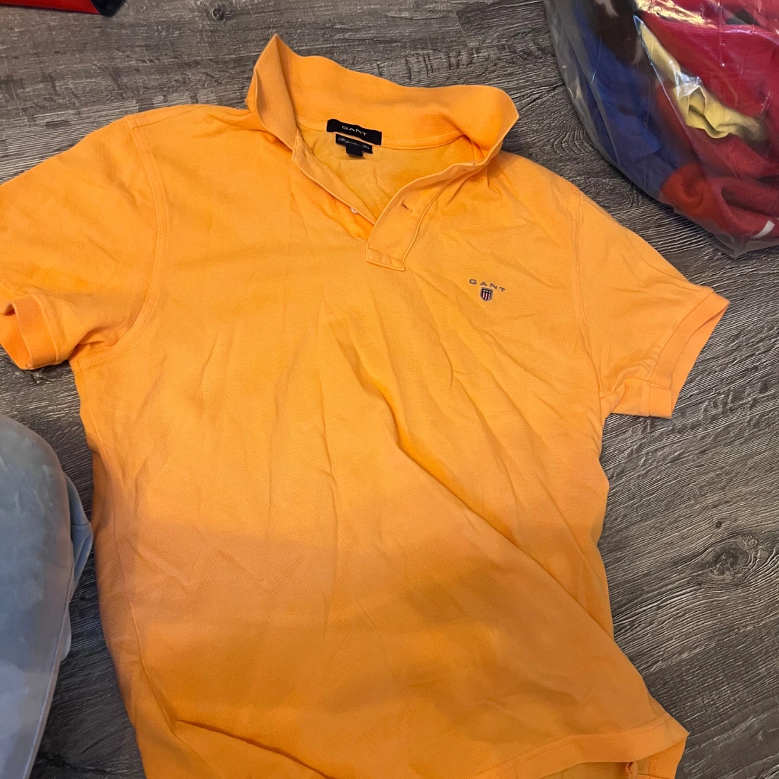 2 olika gant skjortor