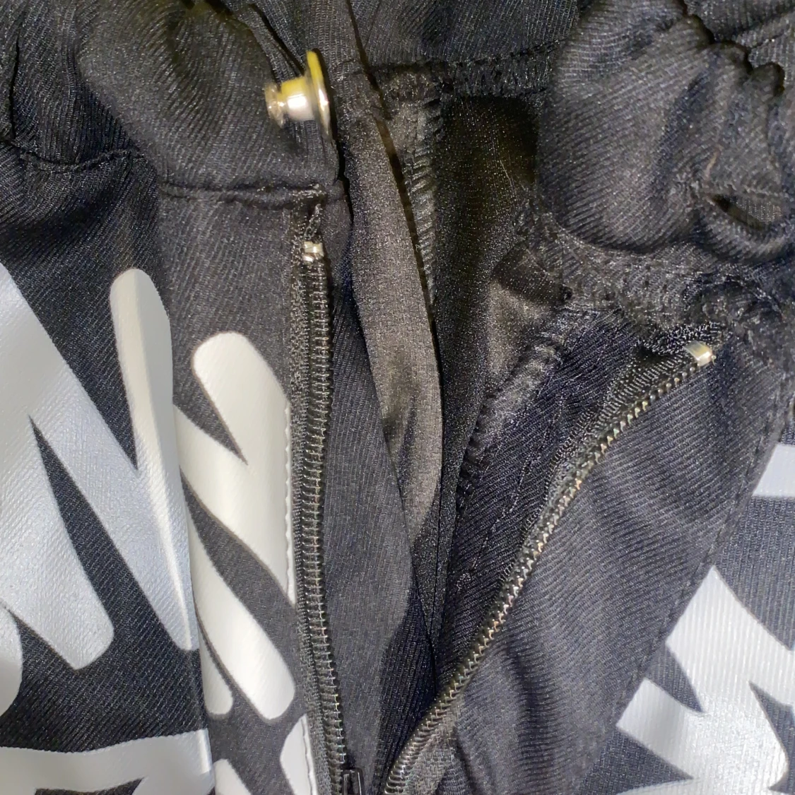 Minus two cargos - 93