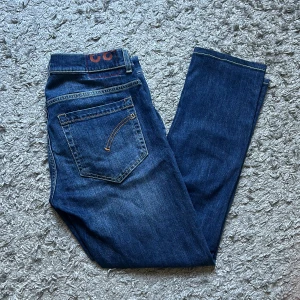 Dondup George jeans  - Ett par feta Dondup George i storlek 32 men kort i längd  😁 Kom pm för fler bilder eller frågor | skick 9/10 | pris kan diskuteras | 🔥