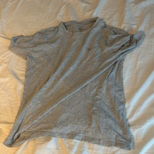 Gant t-shirt - Fin grå gant t-shirt.