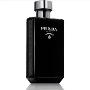 Säljer min Prada parfym, nästan oanvänd.