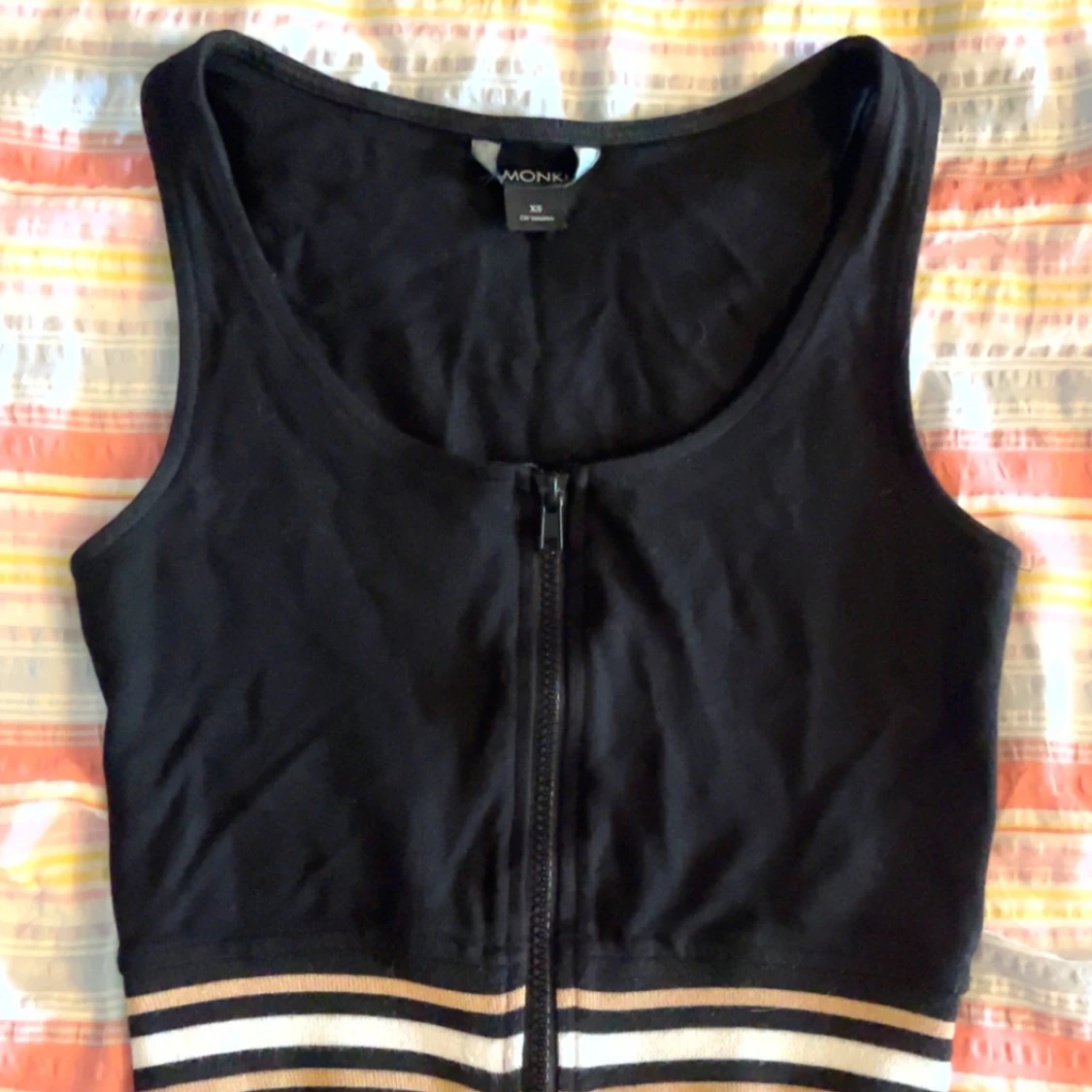 Croptop med dragkedja - 90