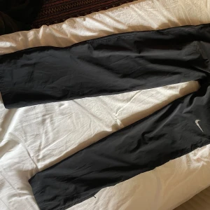 Nike byxor  - Perfekt skick Kan diskutera pris vid snabb affär