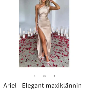Balklänning  - Säljer min jättefina balklänning eftersom jag beställde hem två och den andra passade bättre på mig, jättefint skick, bara testad, den är champagne färgad 