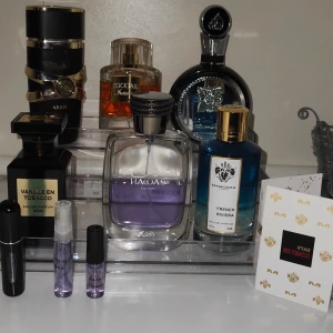 Sample 3ml och 5ml French Riviera och hawas - Säljer samples i storlekar 3ml/5ml Rasasi Hawas🍋🧼30kr/45kr Mancera French Riviera🧂🫧🍋66kr/110kr Lattafa Asad 🍂☕🌶️25kr/40kr Lattafa Fakhar🍋🫧30kr/45kr Cocktail intense 🍦🪵 30kr/45kr Påfyllnings Travel Sample 5ml/25kr Mancera Red tobacco intense 1.8ml 60kr