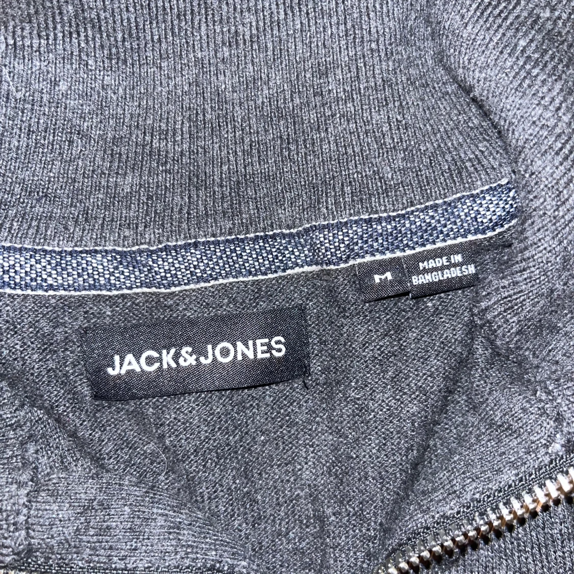 Svart halfzip från Jack & Jones - 90