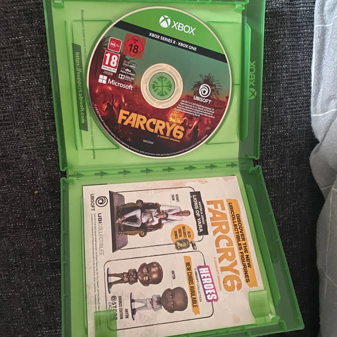 Farcry 6 oanvönd  - 90