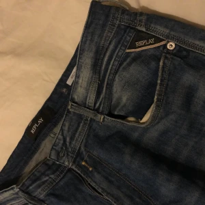 Replay jeans - Replay jeans i en snygg tvätt  Skriv vid funderingar😇