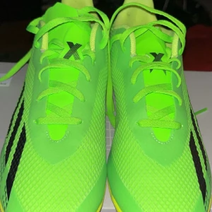 Adidas - Bekväma skor , nya , inneskor 