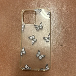 Case iphone 12 pro max - Lite använt