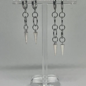 Layerd hoop earrings (de åt vänster) - Rostfritt stål 