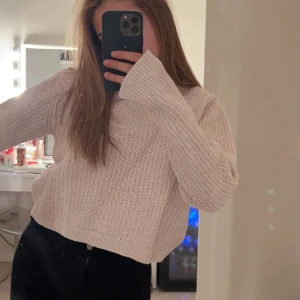 Stickad tröja - Söt rosa tröja ifrån Gina Tricot, inte riktigt min stil längre❤️