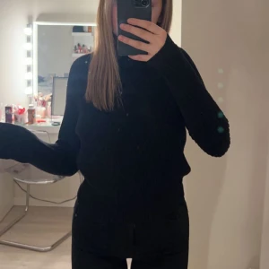 Stickad tröja - En jätte snygg tröja från Lager 157⚡️ kommer inte till användning💕