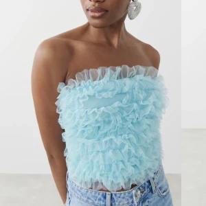 Topp från Gina tricot  - Topp från Gina tricot, aldrig använd!