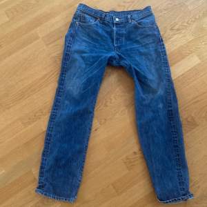 ascoola jeans from levis! sitter ganska lågmidjat och baggy