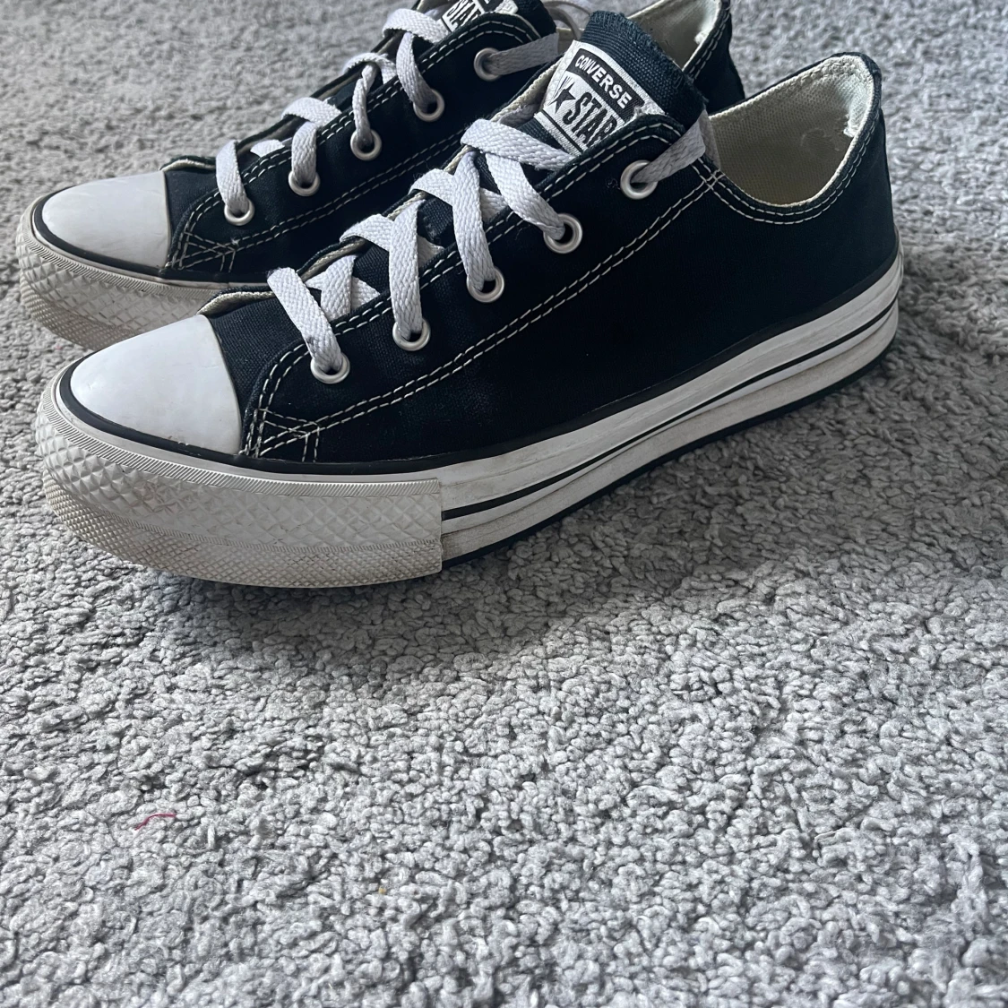 Svarta convers med hög sula - 90