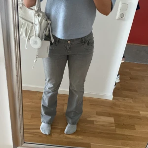 Ltb Valerie jeans - Säljer mina jätte snygga lågmidjade Ltb jeans då de är förstora för mig som vanligtvis har storlek 36