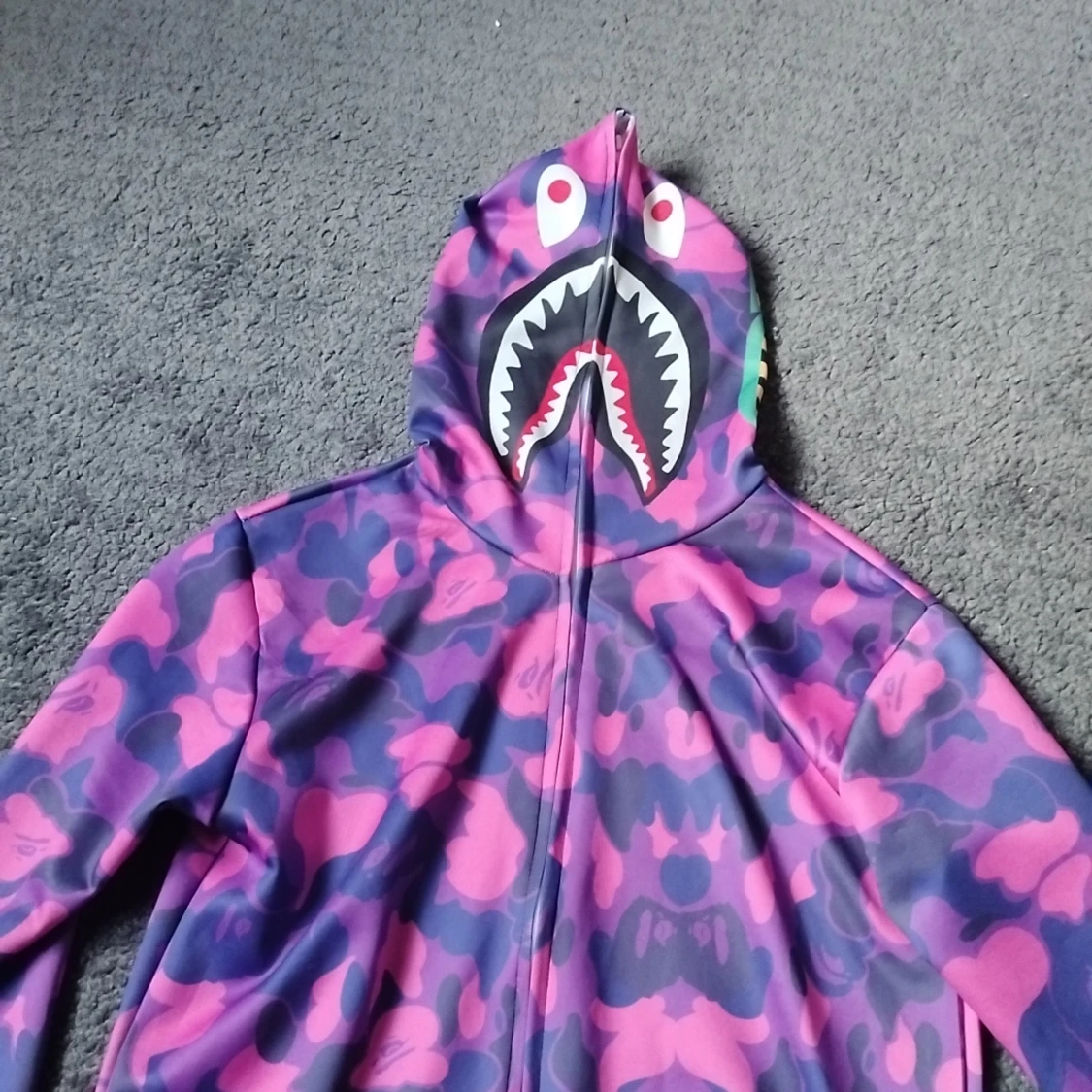 Bape hoodie  - 92