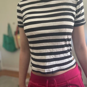 Crop top randig - Inga defekter köp nu ❤️