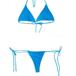 Bikini från Sanni☀️ Finns flera olika färger och storlekarna XXS, XS/S, S/M och M/L💛  Mer information på Instagram: SANNI.UF