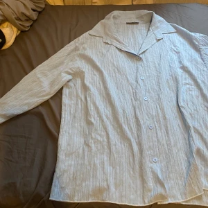 Ett baby blue sett  - Ett jätte fint baby blue sett till våren/sommaren