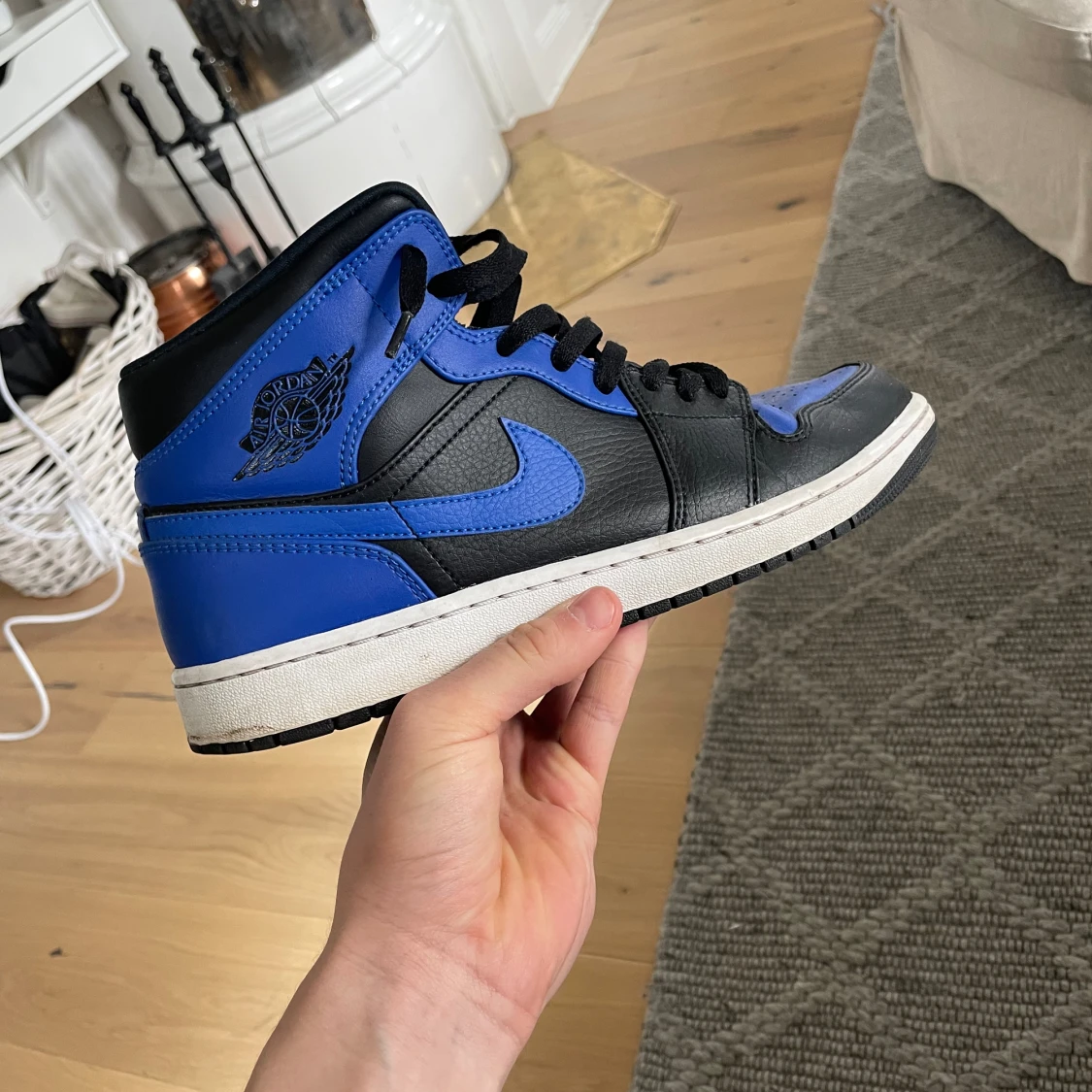 Jordan 1 hyper royal