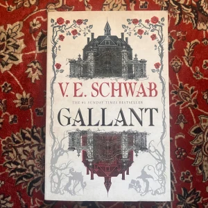 Gallant  - Aldrig läst av mig men köpt på secondhand!